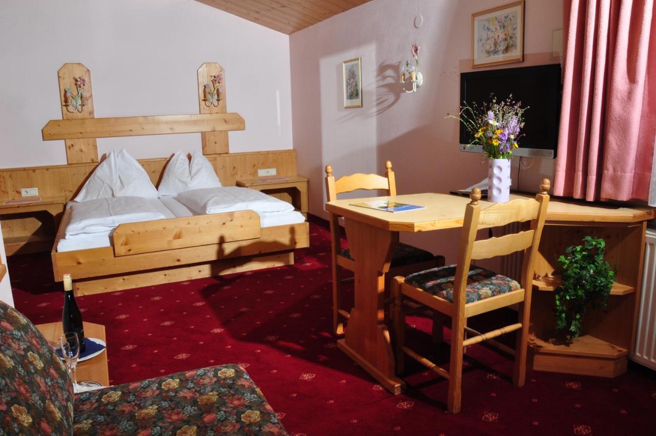 Hotel Zum Hirschen Leutasch Luaran gambar